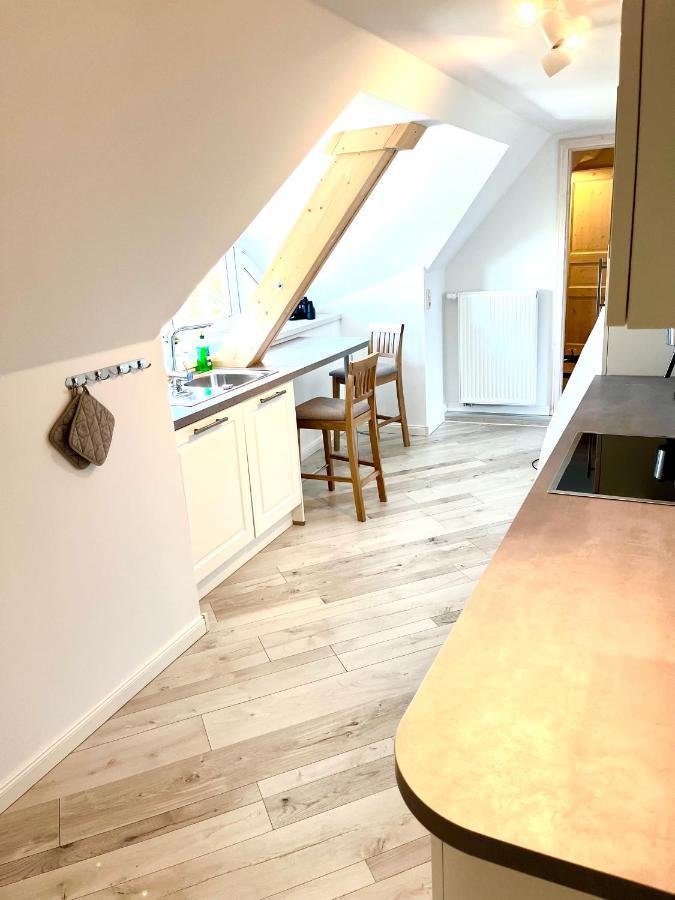 Zur Alten Boddenfischerei Ferienwohnung Heidezauber Neuendorf Heide Exterior foto